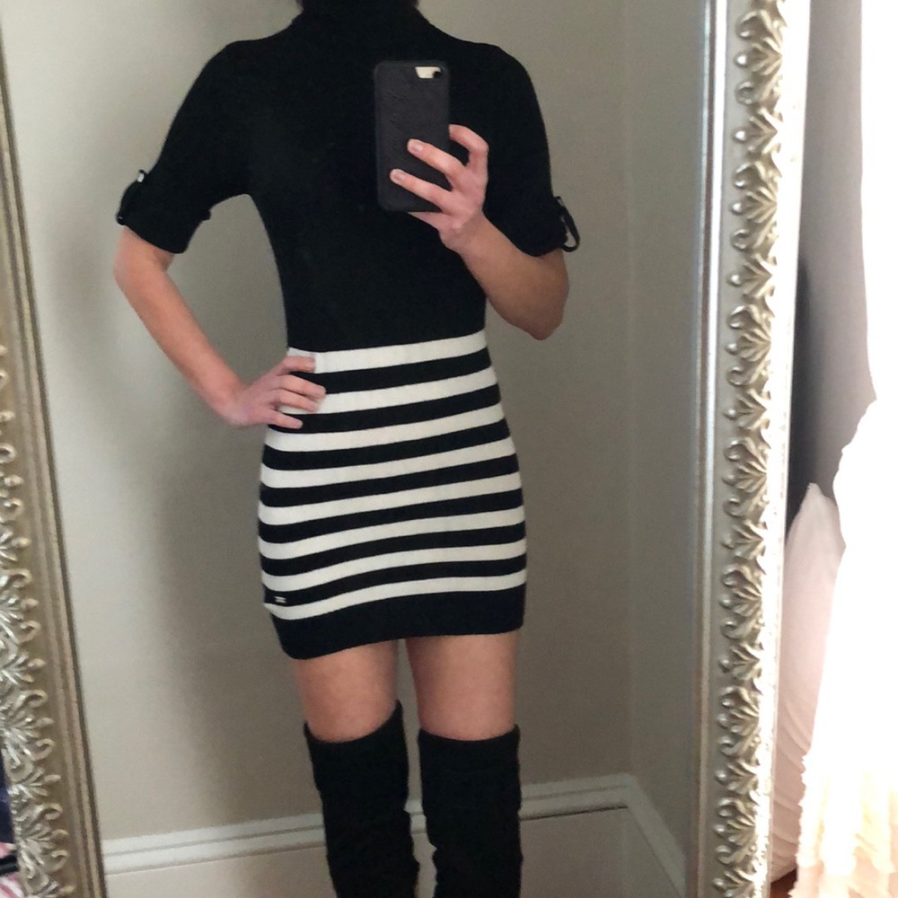 Guess turtleneck tunic